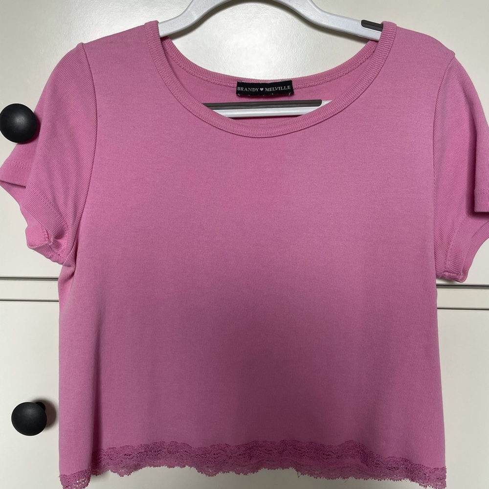 BRANDY MELVILLE CROP TOP